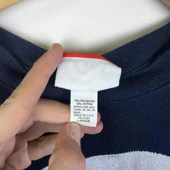 Vintage Coca-Cola Polar Bears Sweatshirt - Classic Graphic Design - Picture 7 of 7